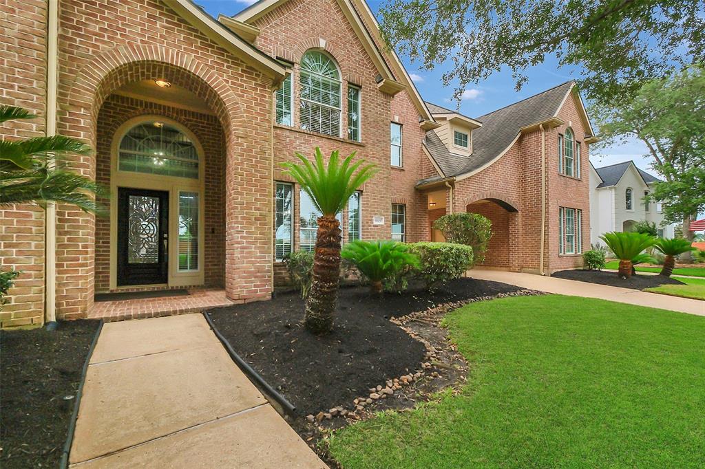9619 Silver Birch Court, Missouri City, Texas image 2