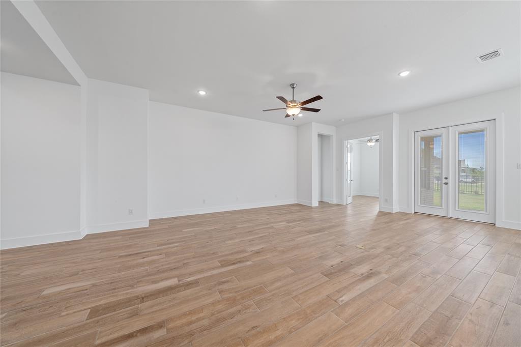 32646 Fly Fish Way