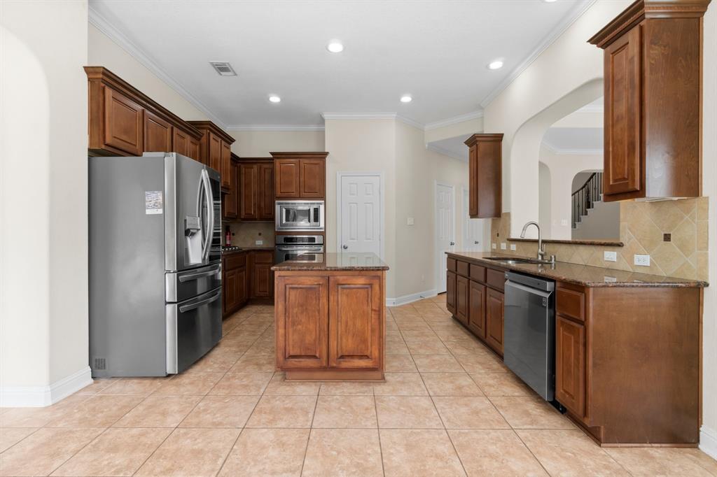 20960 Sweetwood Circle Circle, Porter, Texas image 10