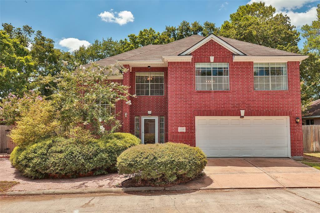 11719 Emerald Woods Dr Dr, Houston, Texas image 1
