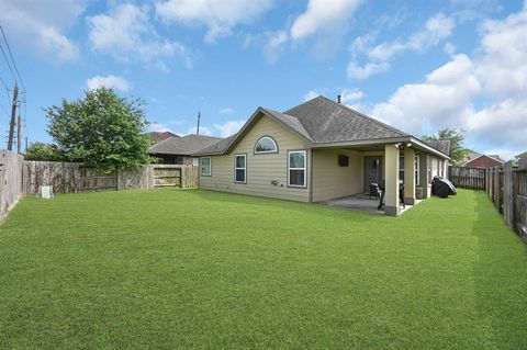 Single Family Residence in Pearland TX 1805 Pine Meadow Creek 22.jpg