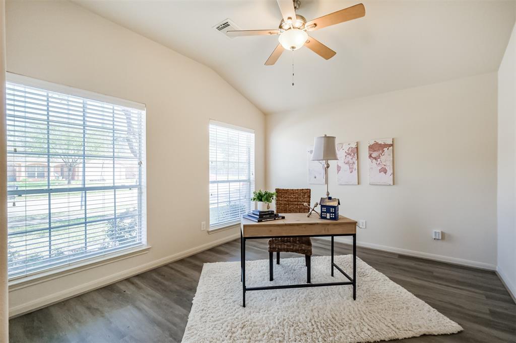 9615 Elizabeths Glen Lane, Tomball, Texas image 4