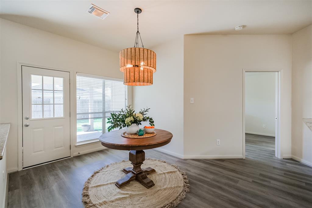 9615 Elizabeths Glen Lane, Tomball, Texas image 12