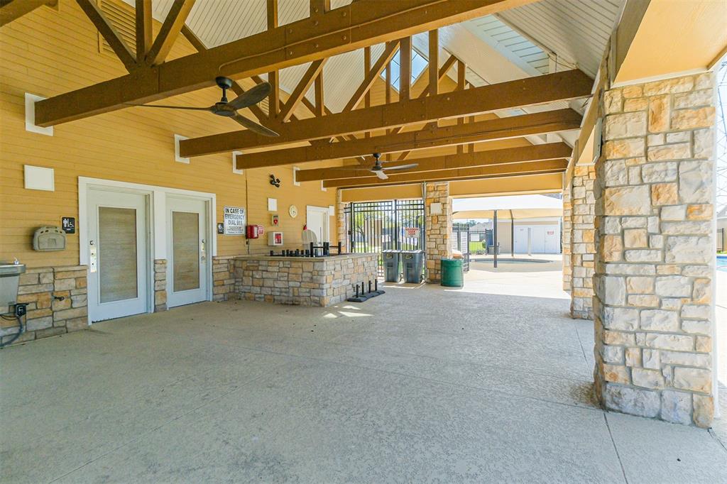 9615 Elizabeths Glen Lane, Tomball, Texas image 33