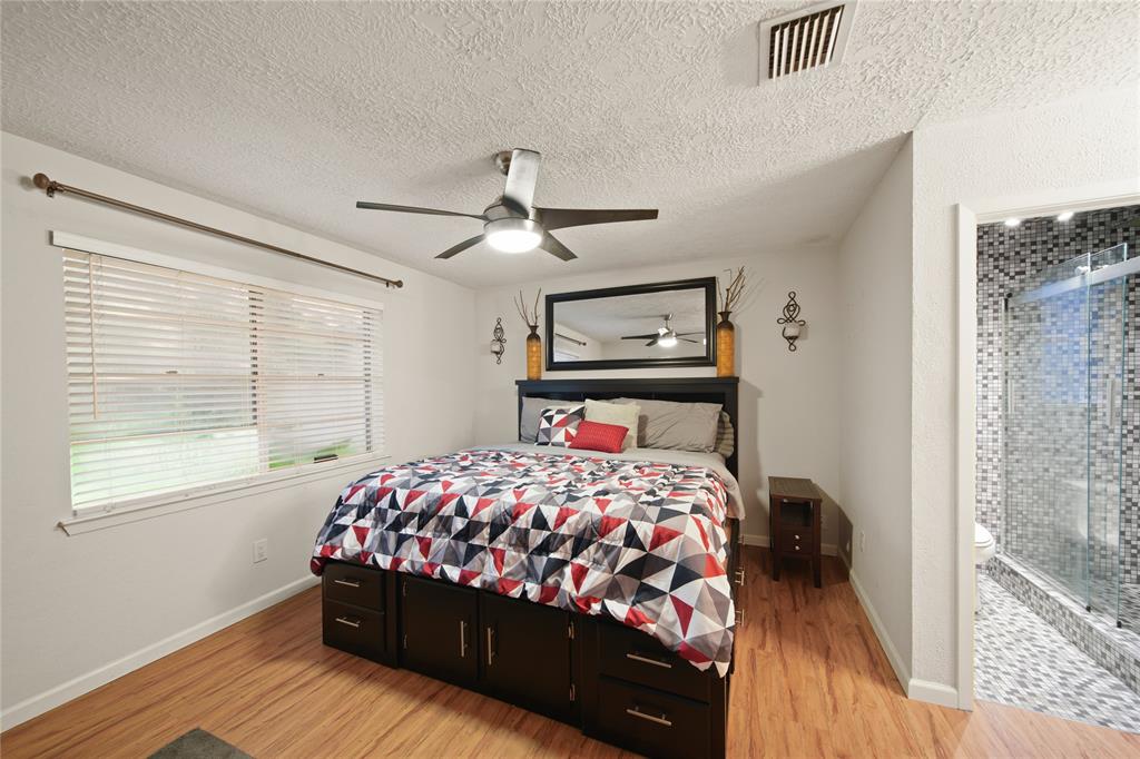 5910 Heather Street, League City, Texas image 29