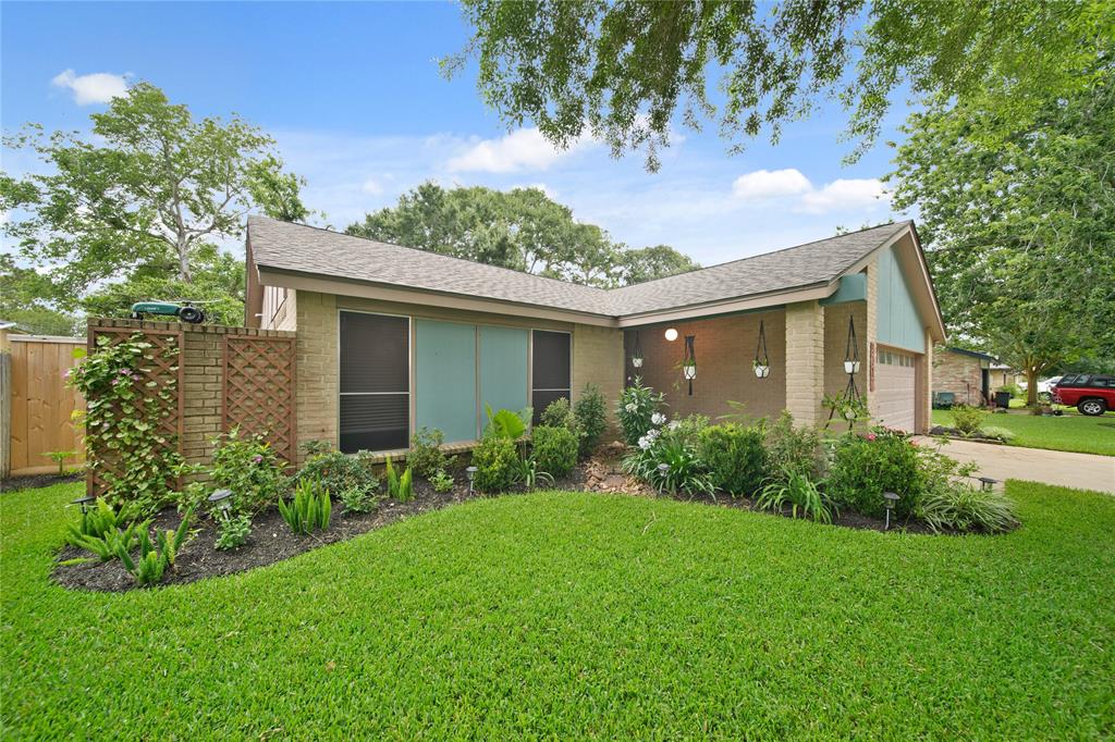 5910 Heather Street, League City, Texas image 17
