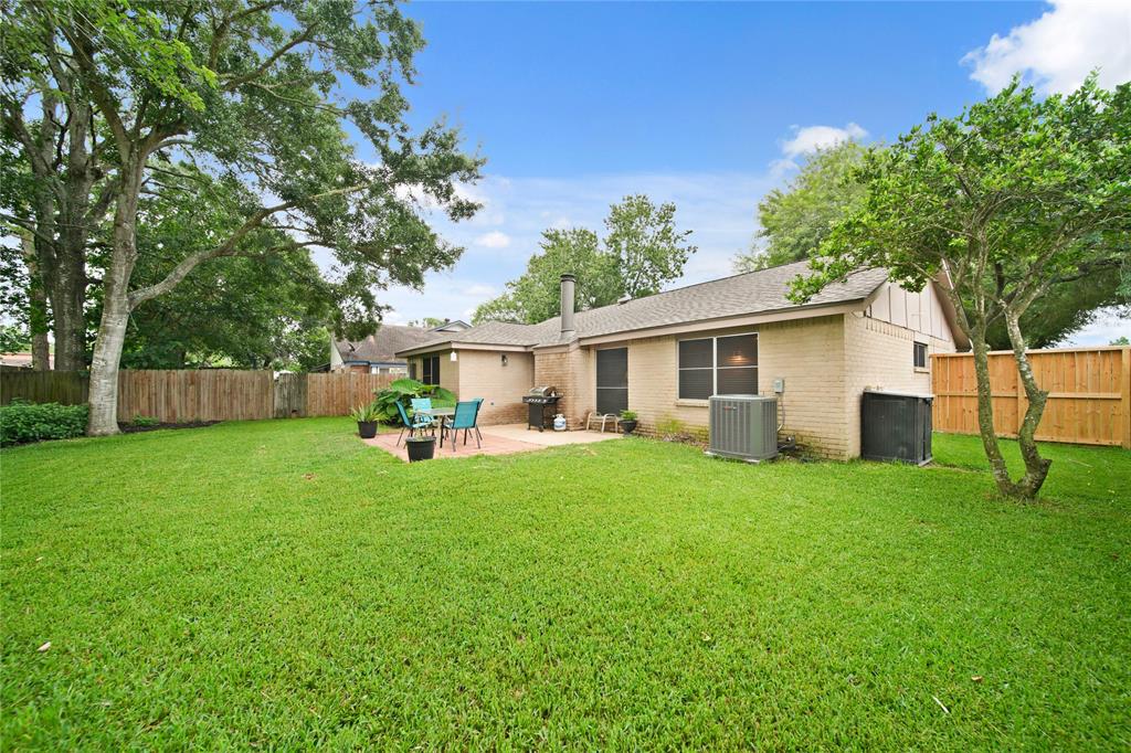 5910 Heather Street, League City, Texas image 20
