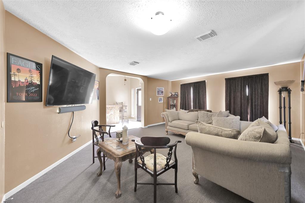 3402 Crystal Dove Drive, Spring, Texas image 6
