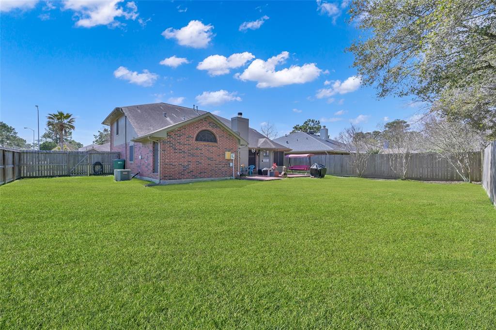 3402 Crystal Dove Drive, Spring, Texas image 23