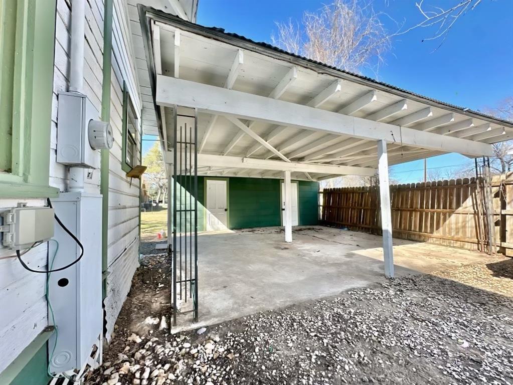 236 8th Street, Somerville, Texas image 19