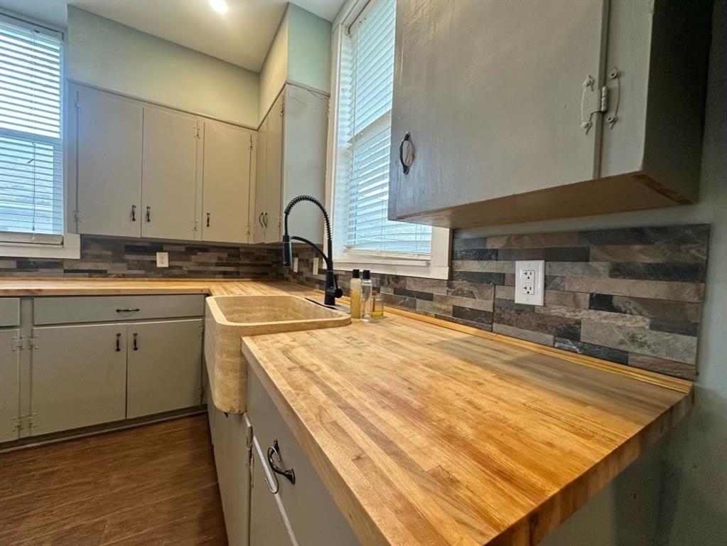 236 8th Street, Somerville, Texas image 4