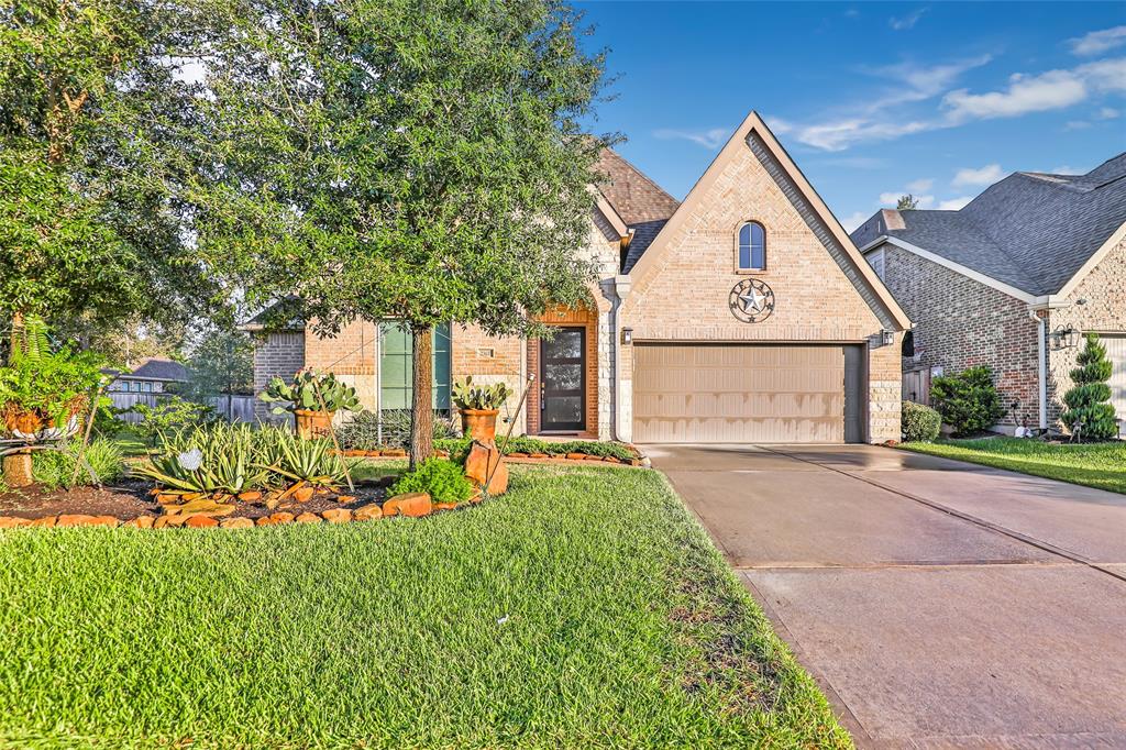 23637 Sage Villa Drive, New Caney, Texas image 2