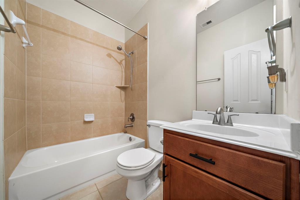 17819 Chelsea Dell Drive, Cypress, Texas image 12