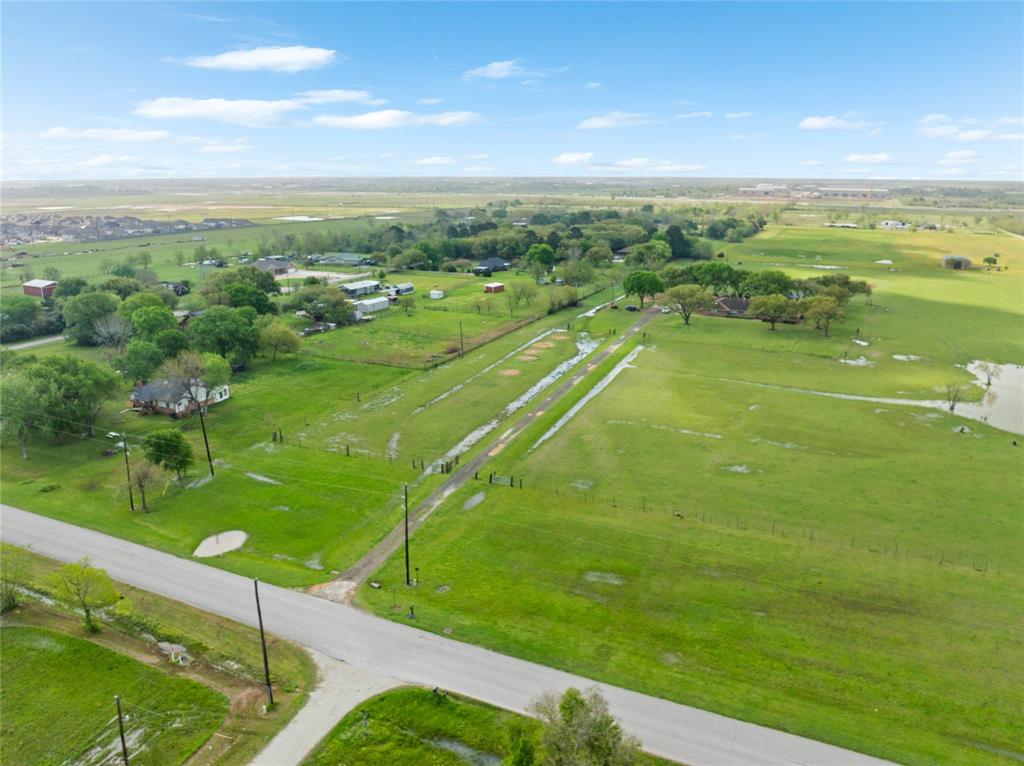34611 Owens Road, Hempstead, Texas image 7