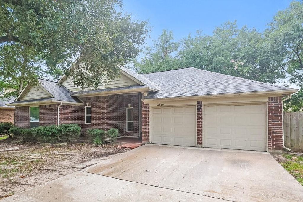 Photo of 3818 Beckett Ridge Drive, Humble, TX 77396 (MLS # 28020698)