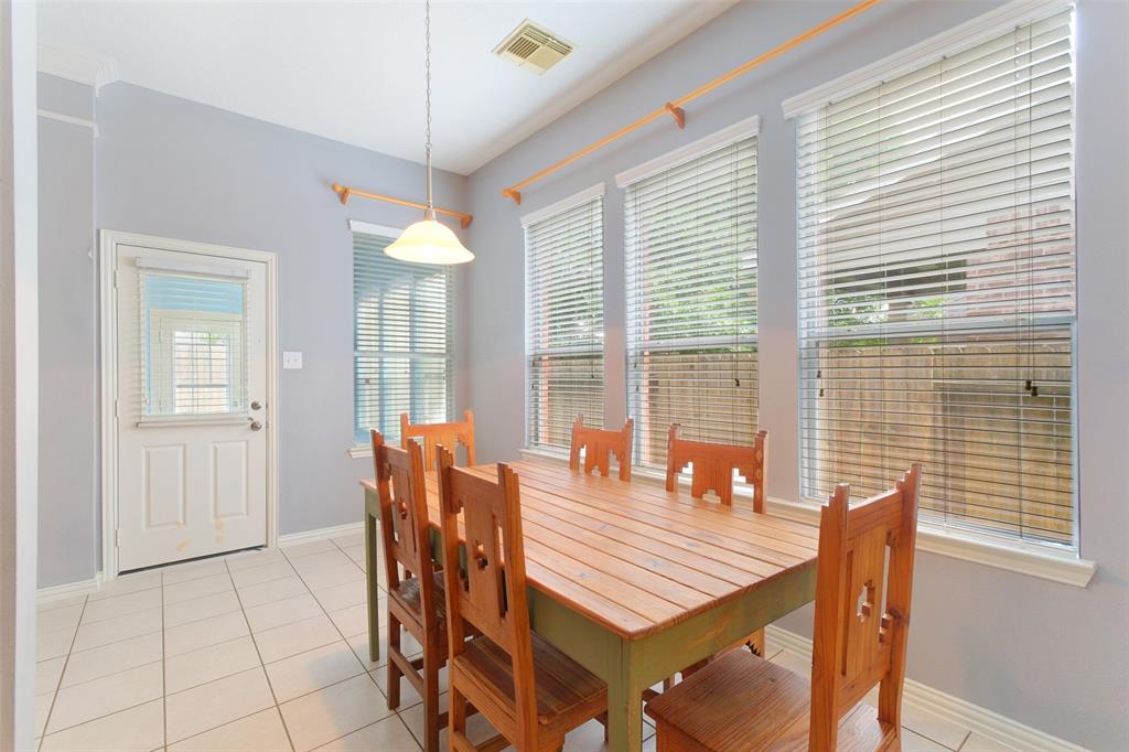 2835 Chalet Knolls Lane, Katy, Texas image 8