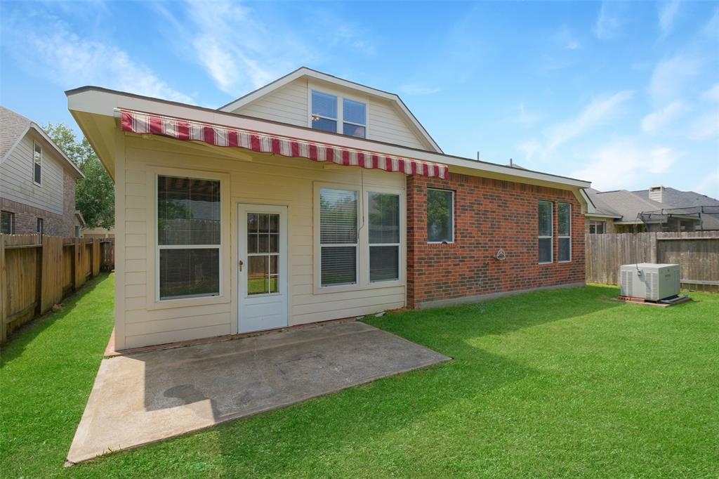2835 Chalet Knolls Lane, Katy, Texas image 18