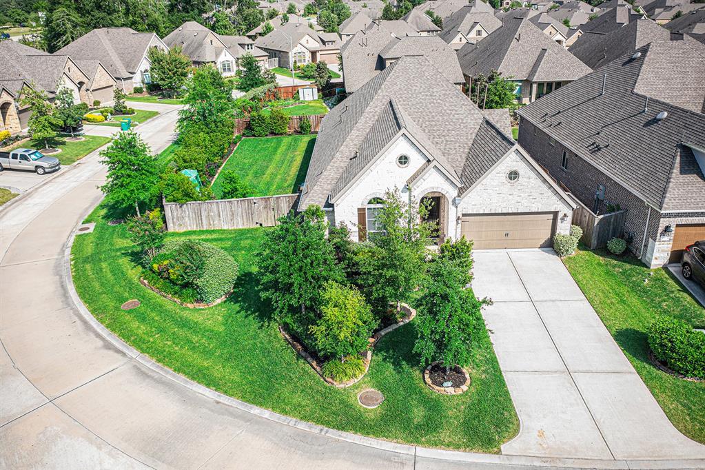 203 Painted Trillium Drive, Conroe, Texas image 25