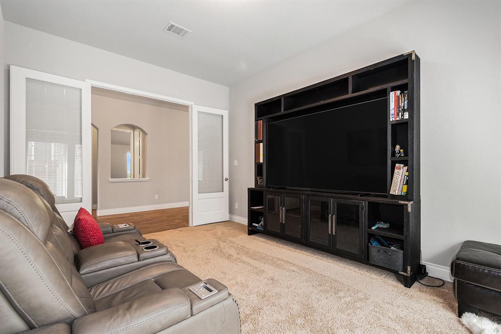203 Painted Trillium Drive, Conroe, Texas image 13