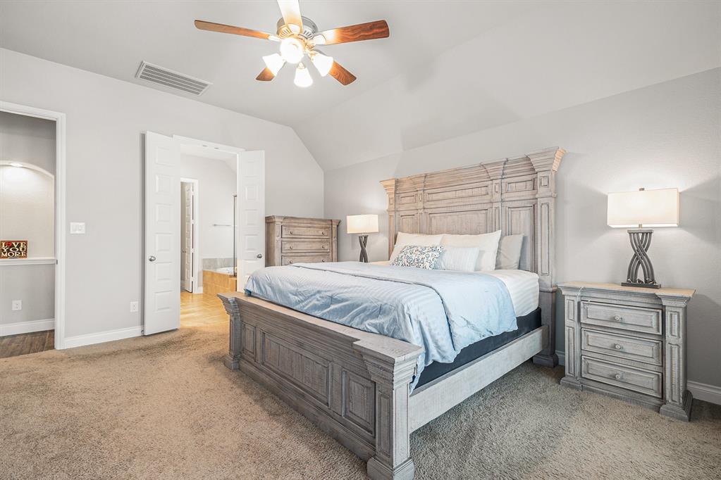 203 Painted Trillium Drive, Conroe, Texas image 15