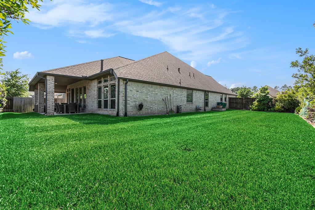 203 Painted Trillium Drive, Conroe, Texas image 23
