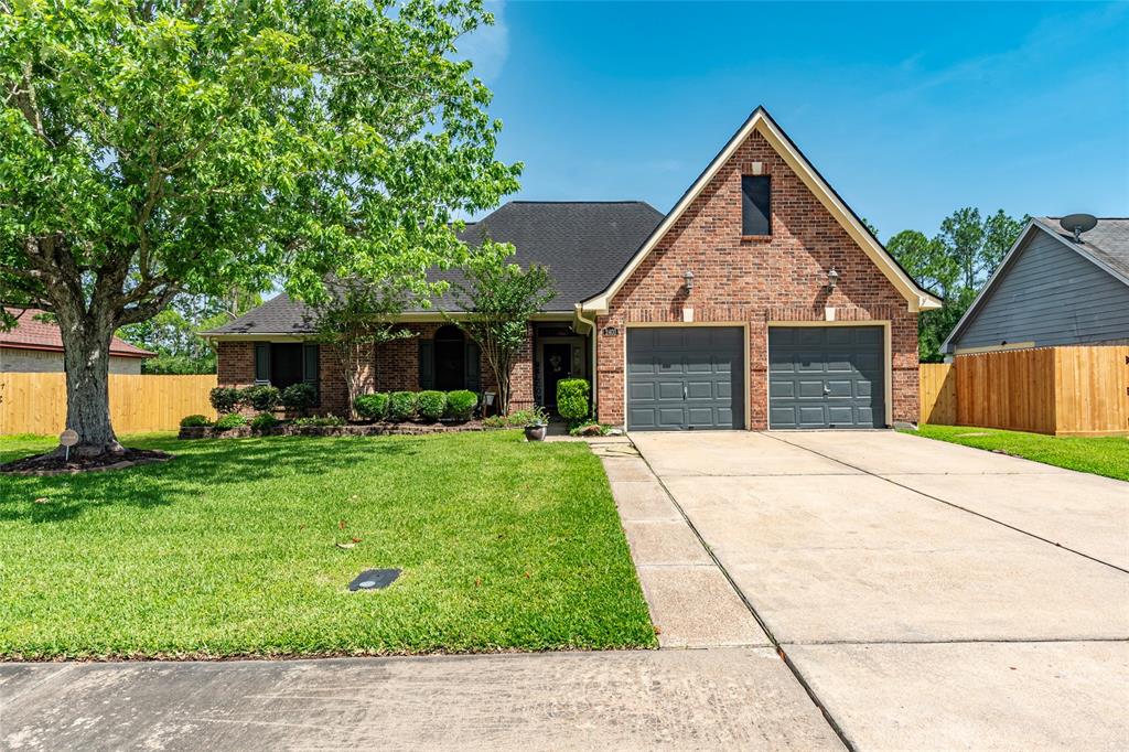2403 S Mission Circle, Friendswood, Texas image 1