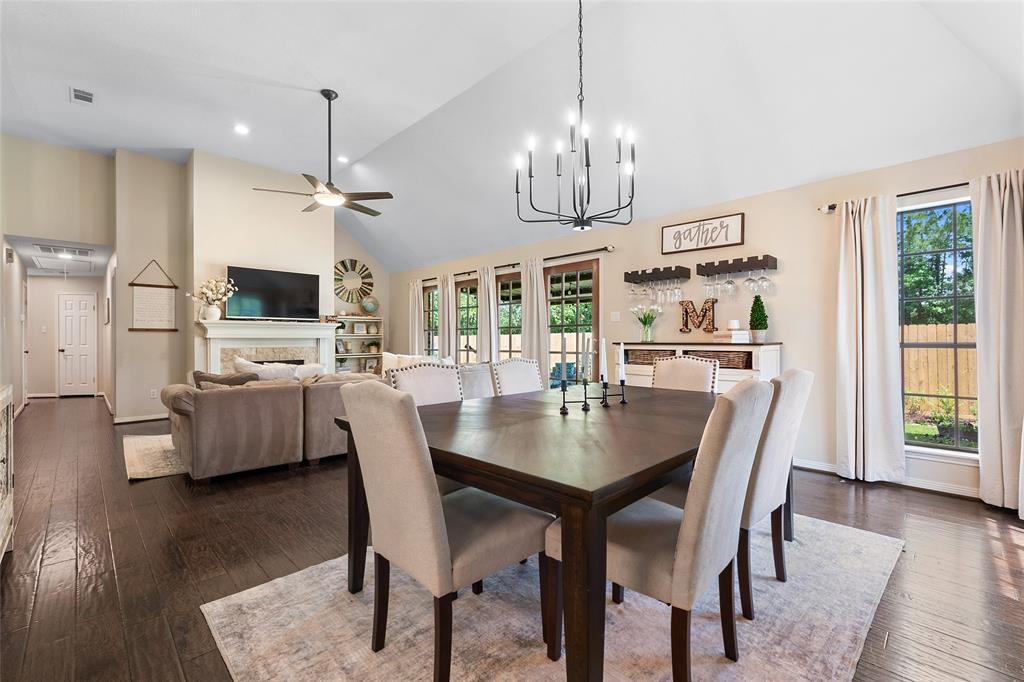 2403 S Mission Circle, Friendswood, Texas image 3
