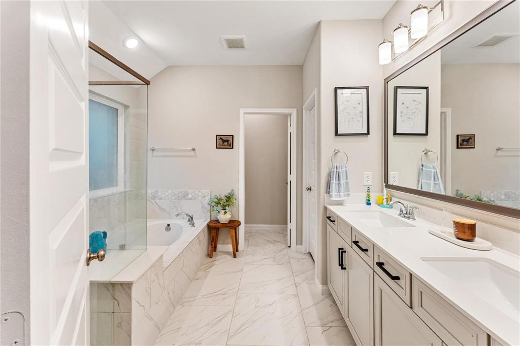 17512 Pond Apple, Conroe, Texas image 37