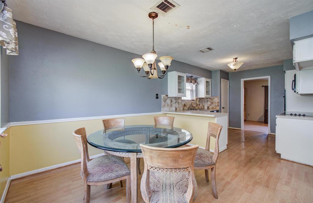 7018 Roberson Road, Missouri City, Texas image 13