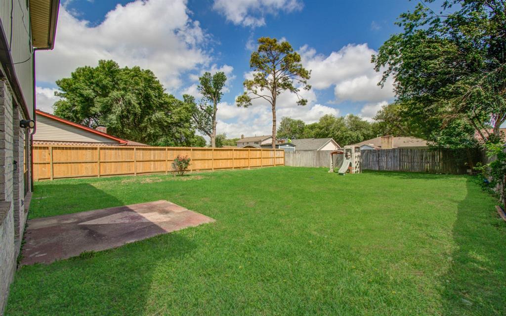 7018 Roberson Road, Missouri City, Texas image 30
