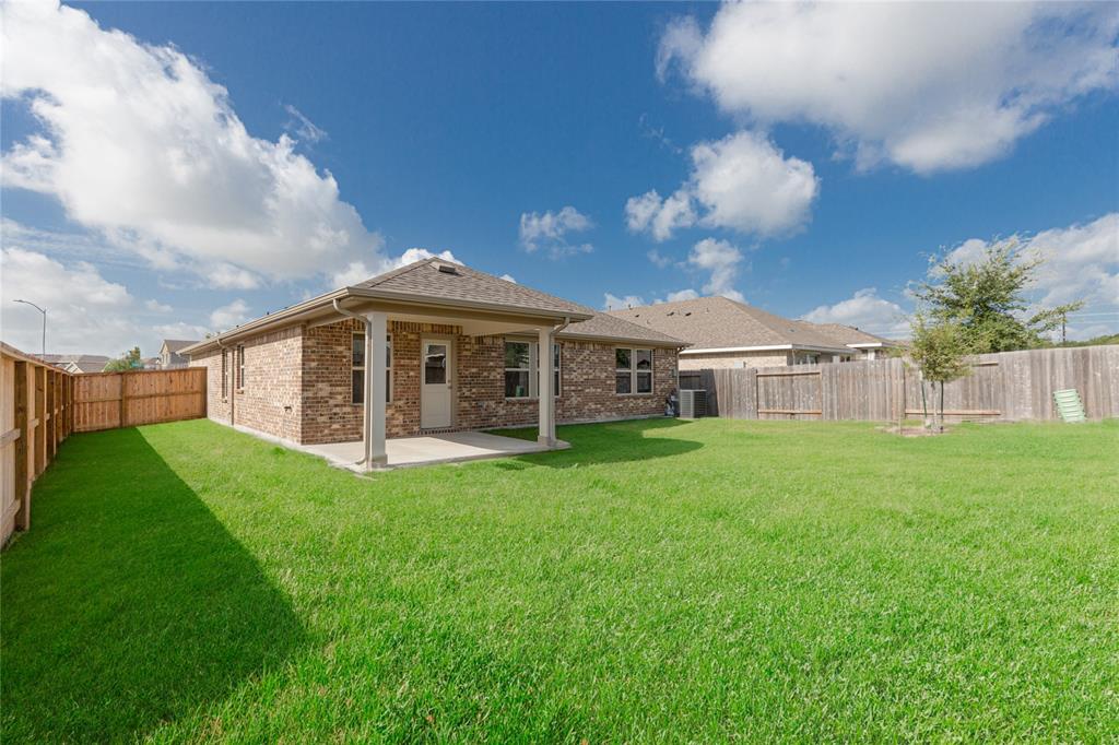 21314 Fresno Brook Circle, Tomball, Texas image 2