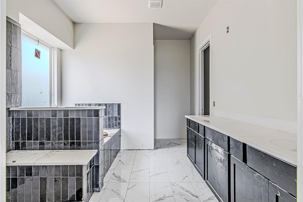 177 Peninsula Point Drive