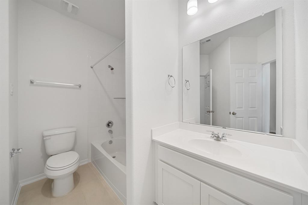 25542 West Blackwater Creek Trail