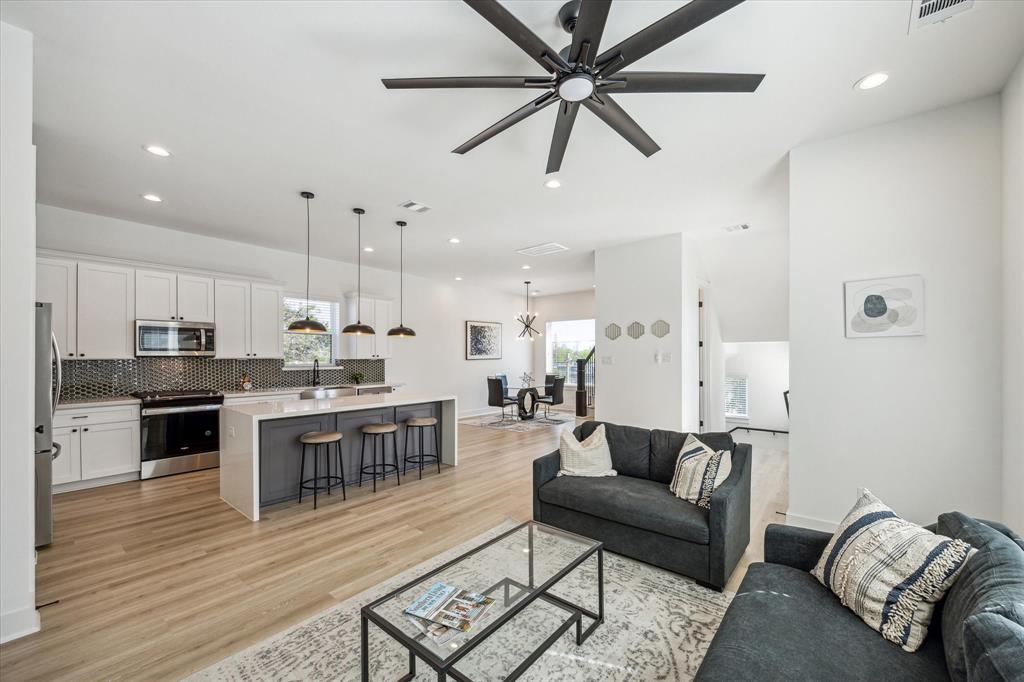 1717 W 23rd Street #C, Houston, Texas image 1