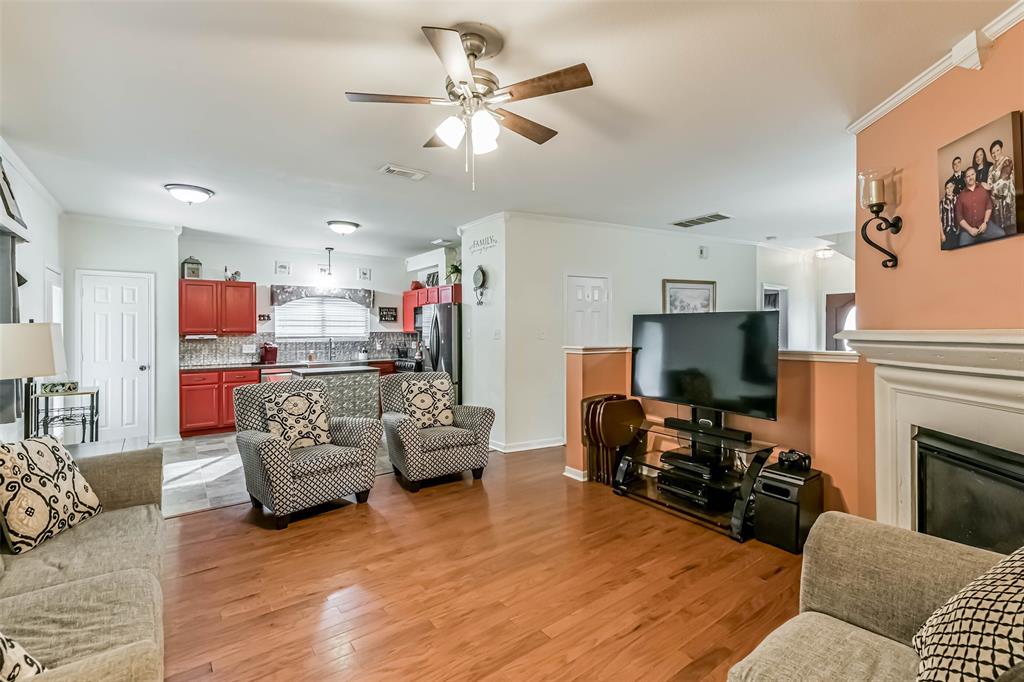 307 Squall Court, Crosby, Texas image 9