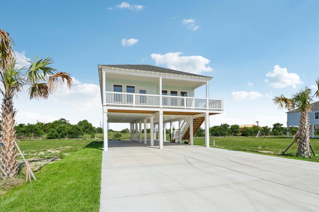 1331 Sapphire Palms Court, San Leon, Texas image 4