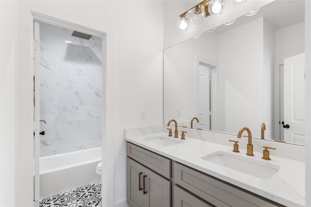 411 Alvia Run Lane #B1, Houston, Texas image 23