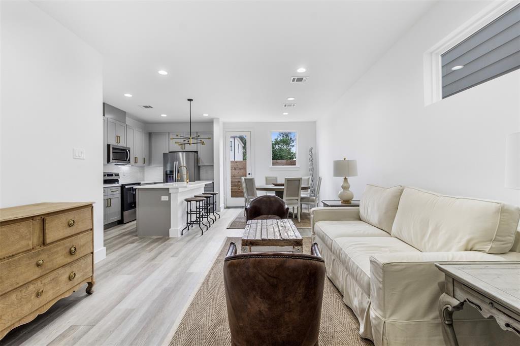 411 Alvia Run Lane #B1, Houston, Texas image 8