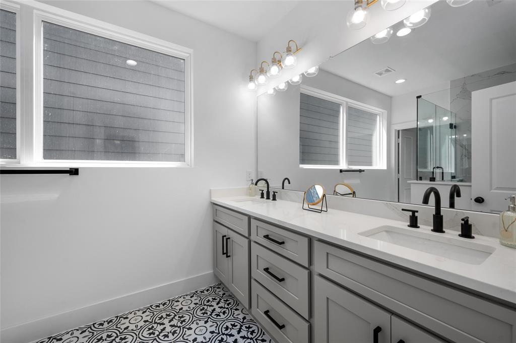 411 Alvia Run Lane #B1, Houston, Texas image 41