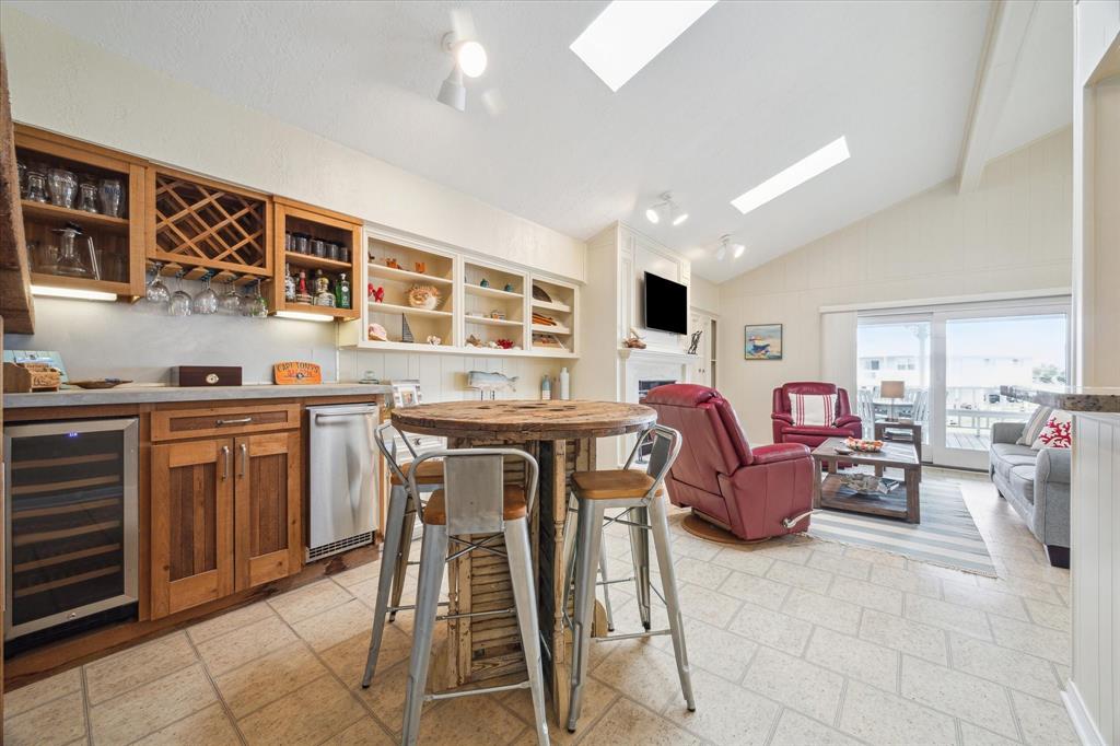 4027 Nueces Drive, Galveston, Texas image 13