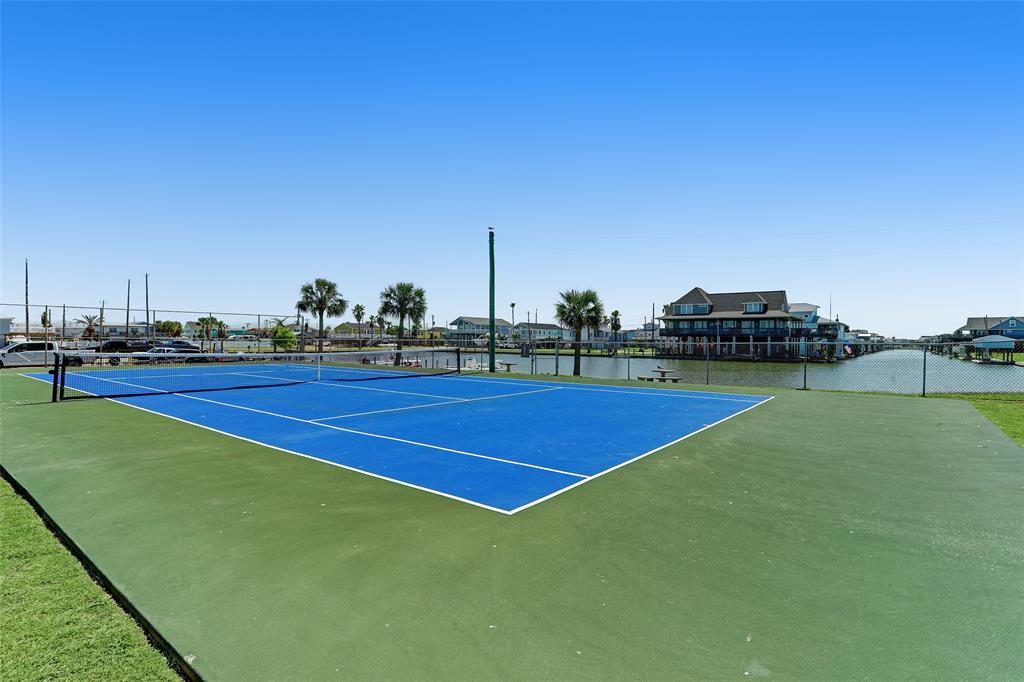 4027 Nueces Drive, Galveston, Texas image 33