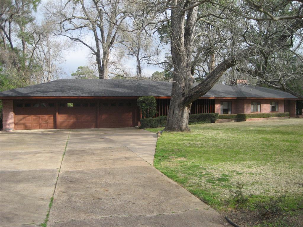 906 E Mimosa Lane, Crockett, Texas image 1