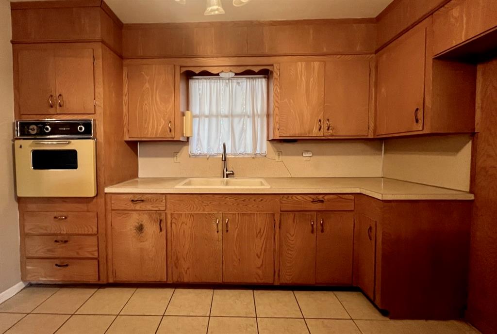 4740 Galewood Lane, Beaumont, Texas image 4