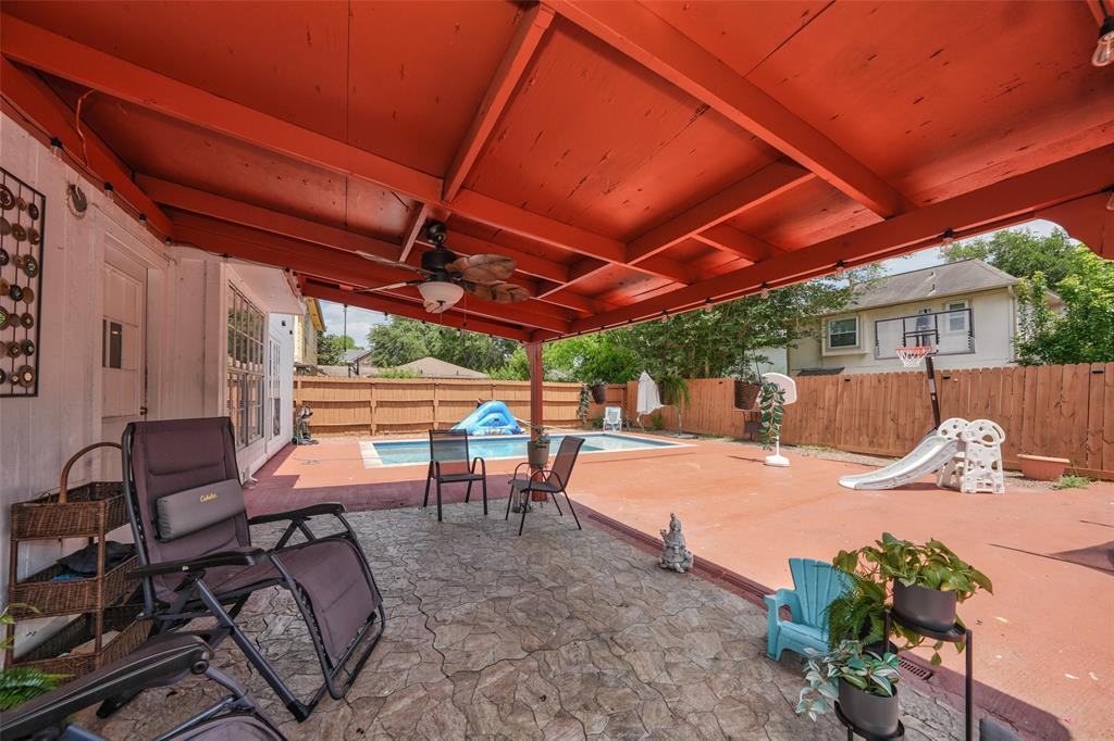 3907 Deer Chase Drive, Houston, Texas image 31