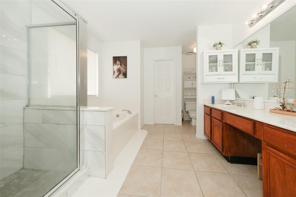 3907 Deer Chase Drive, Houston, Texas image 10