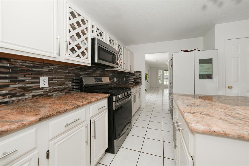 3907 Deer Chase Drive, Houston, Texas image 21