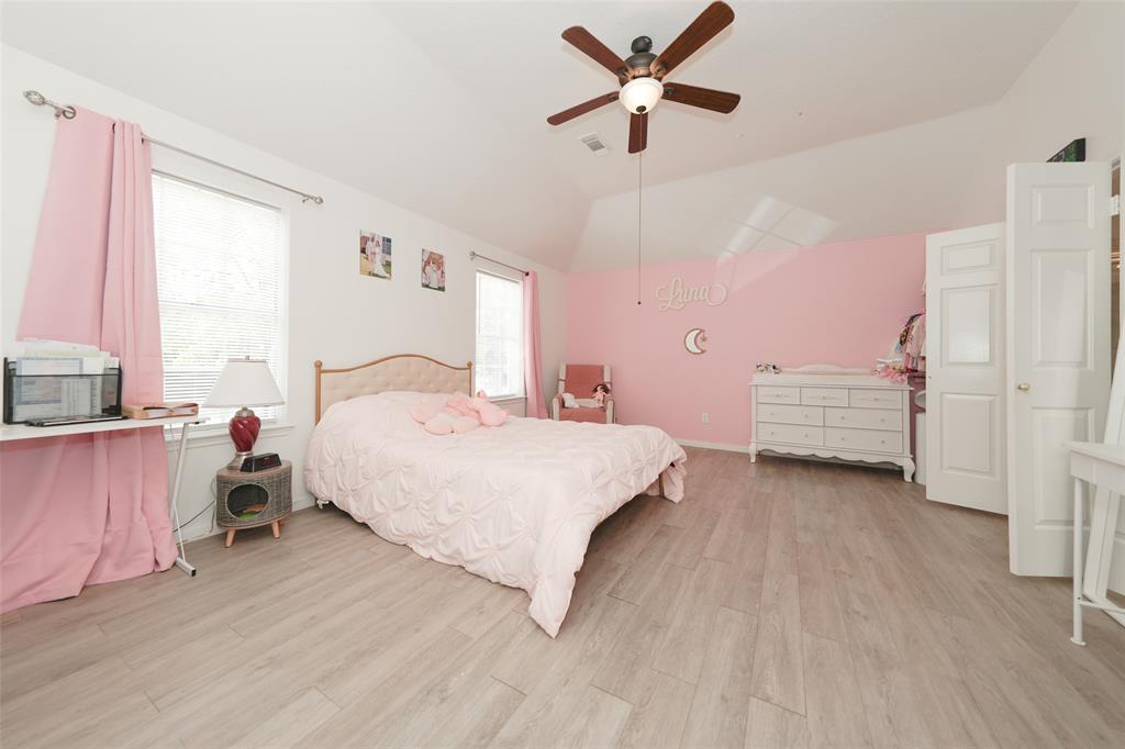 3907 Deer Chase Drive, Houston, Texas image 11