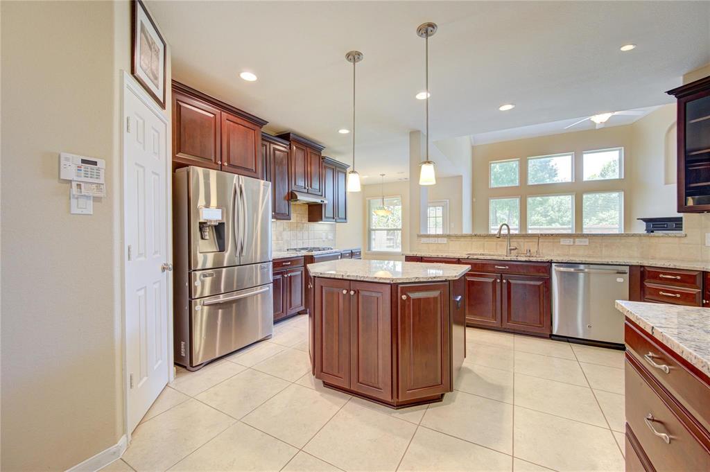 5035 Bloomfield Pass Court, Sugar Land, Texas image 12