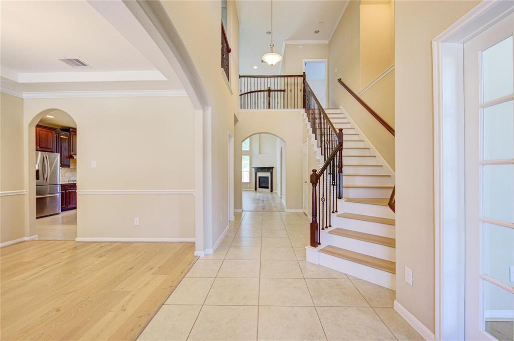 5035 Bloomfield Pass Court, Sugar Land, Texas image 2