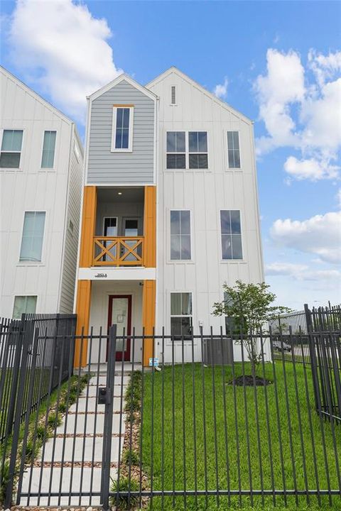 3905 Pinemont Drive G Houston TX 77018
